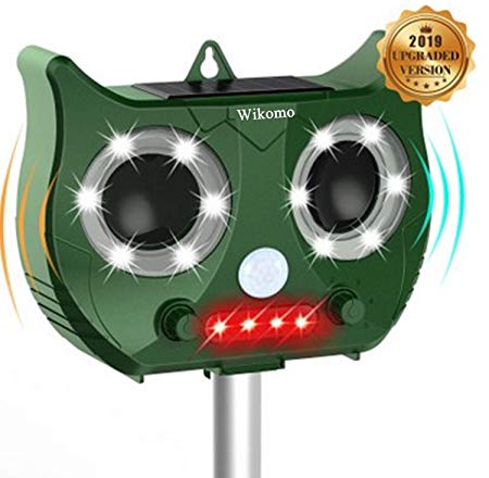 Wikomo Ultrasonic Pest Repeller, Solar Powered Outdoor Animal Repeller with Ultrasonic Sound, Waterproof Motion Sensor and Flashing Light pest Repeller for Cats, Dogs, Squirrels, Moles, Rats