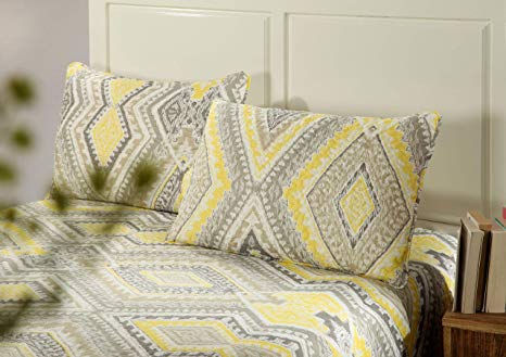 Tache Colorful Print Floral Reversible Yellow Gray Lightweight Quilted Bedspread Quilt Set (California King, Desert Diamonds)