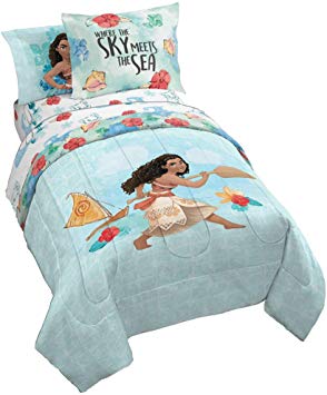 Jay Franco Disney Moana Born to Voyage 7 Piece Full Bed Set - Includes Reversible Comforter & Sheet Set Bedding - Super Soft Fade Resistant Microfiber - (Official Disney Product)