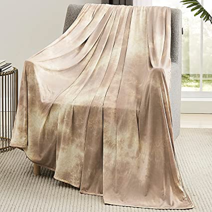 Topcee Cooling Blanket (90"x90"Queen Size) for Hot Sleepers and Night Sweats,100% Oeko-Tex Certified,Arc-Chill Q-Max &gt;0.5 Cool Fiber,Ultra Cold Breathable,Comfortable, Hypo-Allergenic, All-Season.