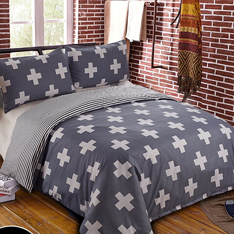 NTBAY 3 Pieces Duvet Cover Set Brushed Microfiber Grey Cross Printed Reversible Design with Hidden Zipper, King Size