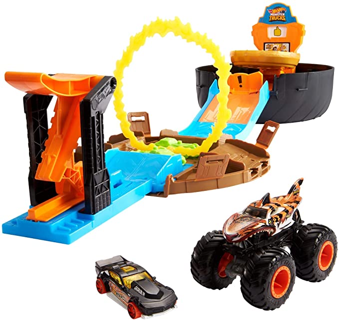 Hot Wheels Monster Trucks Stunt Tire Play Set Opens to Reveal Arena with Launcher for 2 Hot Wheels 1:64 Scale Cars or 1 Monster Truck to Crash