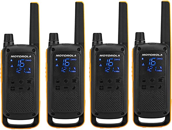 Motorola TALKABOUT T82 Extreme Quad Set Portable Radio with 4 Pieces