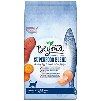 Purina Beyond Natural Dry Cat Food, Superfood Blend, Herring Egg and Sweet Potato Recipe, 3-Pound bag, Pack of 1