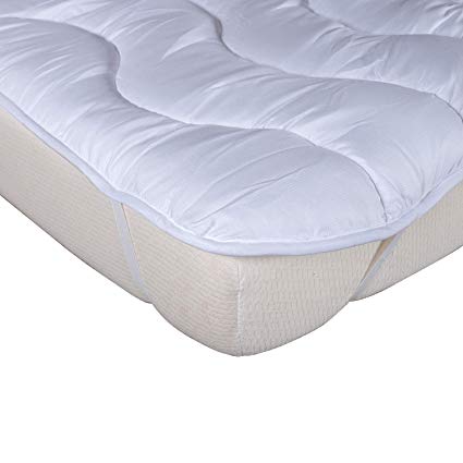 Homescapes Luxuriously Soft 600 GSM Super Microfibre Mattress Topper Synthetic Quilted Mattress Protector with Elasticated Straps 3cm Deep, Double