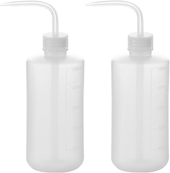 2Pcs 500ml Safety Squeeze Wash Bottle Watering Tools, Plastic Wash Bottle, ，Economy Plastic Squeeze Bottle with Narrow Mouth and Scale Labels (500ml / 16oz） (500ML)
