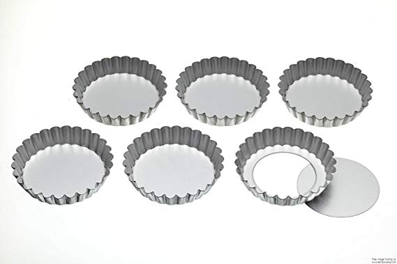 KitchenCraft Stainless Steel Fluted Tartlet Tins with Loose Bases, 10 cm - Set of 12