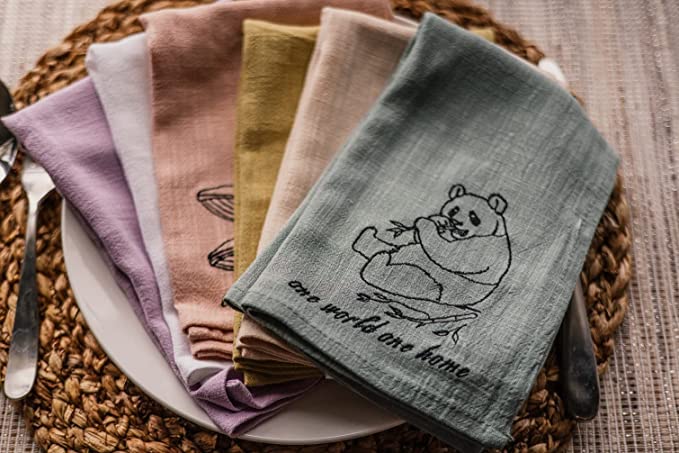 Natural Washable Cloth Napkins /Durable and Ultra Soft Premium Quality Kitchen & Table Dinner Cotton Linens Napkins /Set of of 6 Size 18X18 Inches Perfect for Everyday Use, Dinners, Parties.