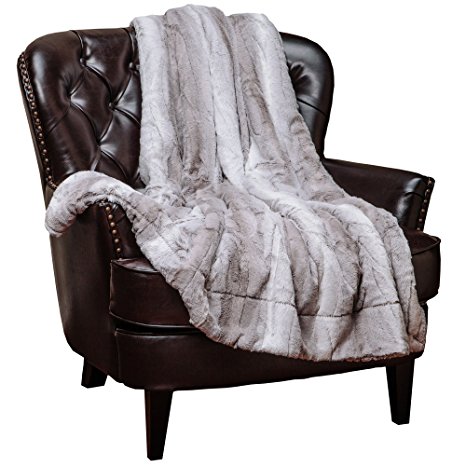 Chanasya Super Soft Fuzzy Fur Elegant Faux Fur Falling Leaf Pattern With Fluffy Plush Sherpa Cozy Warm Gray Bed Blanket Queen / Full- Gray and White