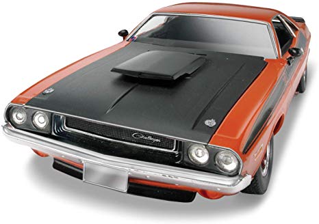 Revell 1: 24 '70 Dodge Challenger 2 'N 1