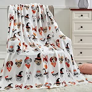 Elegant Comfort Lightweight Throw Blanket- Halloween Themed, Soft, Cozy and Plush- Throw Blankets, Perfect for Lounging This Spooky Season, 50 x 60 inches, Halloween Pals, Throw Blanket