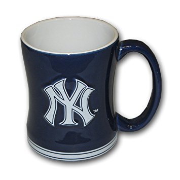 MLB New York Yankees Relief Sculpted Mug, 15-ounce