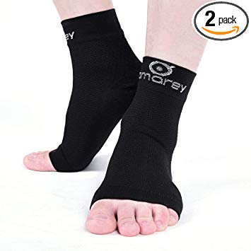 Plantar Fasciitis Socks - Compression Foot Sleeves for Men & Women, Best Plantar Fasciitis Compression Sock for Ankle Pain Relief, Heel Pain, and Treatment for Everyday Use with Arch Support (M)