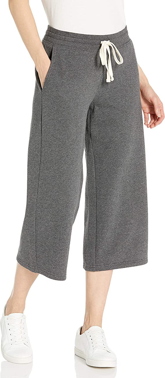 Amazon Essentials Women's Standard French Terry Fleece Wide-Leg Crop Sweatpant