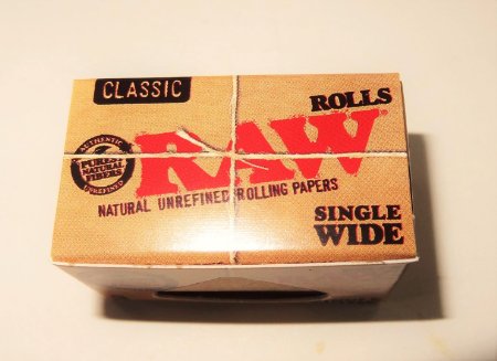 RAW CLASSIC SINGLE WIDE 5 METER ROLLS NATURAL UNREFINED ROLLING PAPERS(NEW PRODUCT FROM RAW) - 12 ROLLS WITH 3D BOOKMARK BY TRENDZ