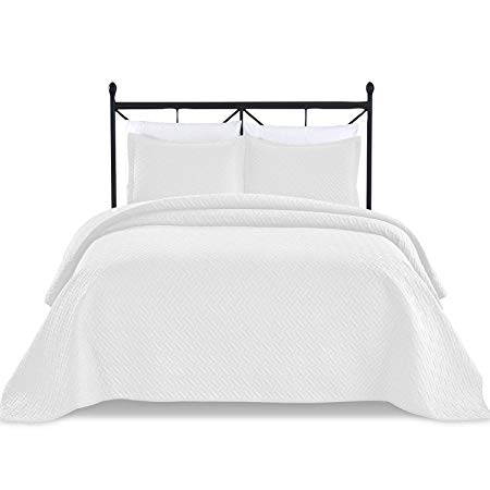 BASIC CHOICE 3-Piece Light Weight Oversize Quilted Bedspread Coverlet Set - White, Full/Queen