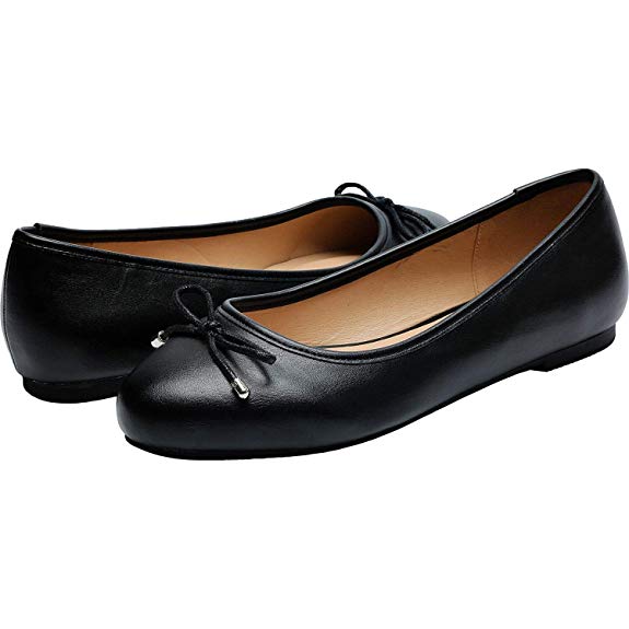 Aukusor Women's Wide Width Flat Shoes - Slip On Pointed Toe Ballet Flats. Black