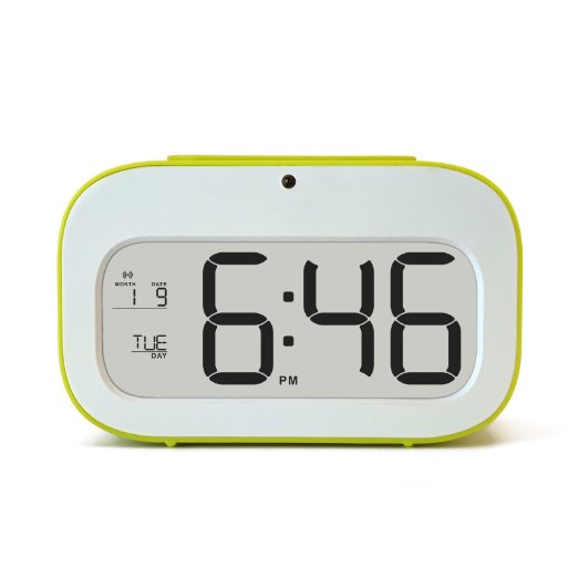 junjiada Digital Alarm Clock With Timer，Low Light Sensor Technology,Light On Backligt When Detect Low Light,Soft Light That Won't Disturb The Sleep,Progressively Louder Wakey Alarm Wake You Up