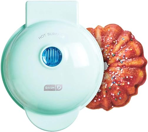 Dash Mini Bundt Maker