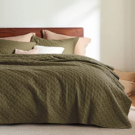 BEDSURE Quilt Queen Size - Summer Quilt Bedding Set Olive Green- Soft Bedspread & Coverlet for All Season (Includes 1 Quilt, 2 Shams)