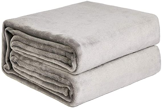NEWSHONE Flannel Fleece Blanket Throw Blanket King Size Lightweight Soft Warm Cozy Luxury Multipurpose for Bed and Couch All-Seasons Microfiber Blanket (90inX108in, Grey)