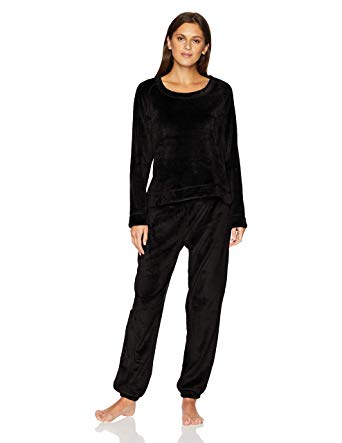 Mae Women's Sleepwear Marshmallow Fleece Pullover Top and Jogger Pajama Set