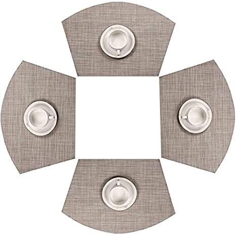 SHACOS Round Table Placemats Wedge Shaped Placemats Set of 4 Heat Resistant Wipe Clean Indoor Outdoor (4, Beige White Black)