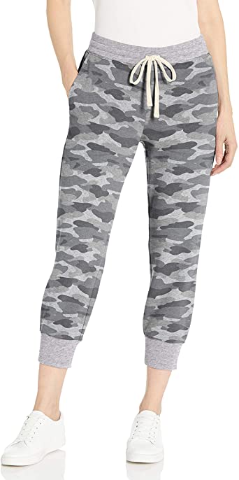 Amazon Essentials Women's French Terry Fleece Capri Jogger Sweatpant