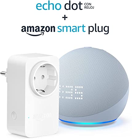 Echo Dot (5.ª generación, modelo de 2022) con reloj, Gris azulado   Amazon Smart Plug (enchufe inteligente WiFi), compatible con Alexa - Kit de inicio de Hogar digital