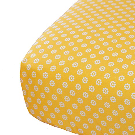 Oliver B Crib Sheet, White/Yellow (Discontinued by Manufacturer)