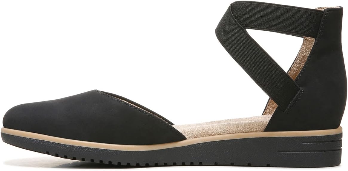 SOUL Naturalizer Women’s Intro Closed Toe Ankle Strap Flat