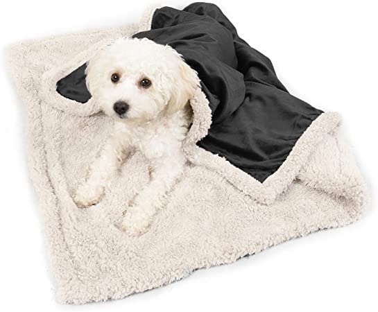 Puppy Fleece Blankets, Washable Sherpa Fluffy Cosy Warm Plush Pet Blankets for Small Dog Cat Kitten Double Thickness Throws 114 x 76 cm Black