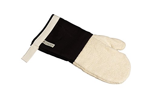 Le Creuset Textiles Oven Mitt, 14 Inch - Black/Beige