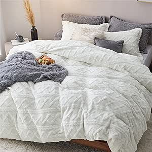 Bedsure Fluffy Queen Comforter Set, White Sherpa Fleece Bedding Comforter Set, Luxury Jacquard Farmhouse Boho Soft Warm Bed Set for Winter, 3 Pieces, 1 Comforter (90"x90") and 2 Pillowcases (20"x26")