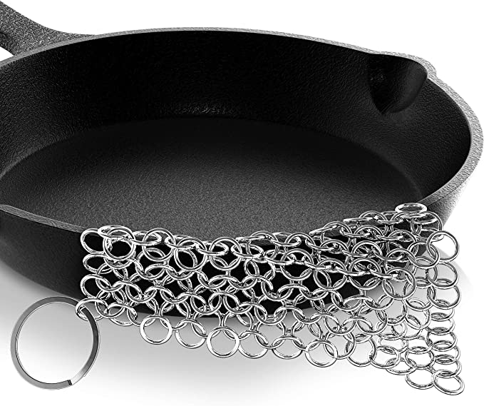 Nutrichef Stainless Steel Cast Iron Cleaner-3.94"x3.94" Rustproof Dishwasher Safe Chainmail Metal Scraper Cleaning Tool for Preseasoned Pans, Pot, Dutch Oven, Black