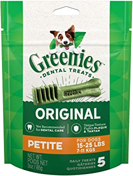 Greenies Original Dental Dog Treats, Petite Size for Dogs 15-25 Lbs, 3 Oz Pouch (5 Treats)