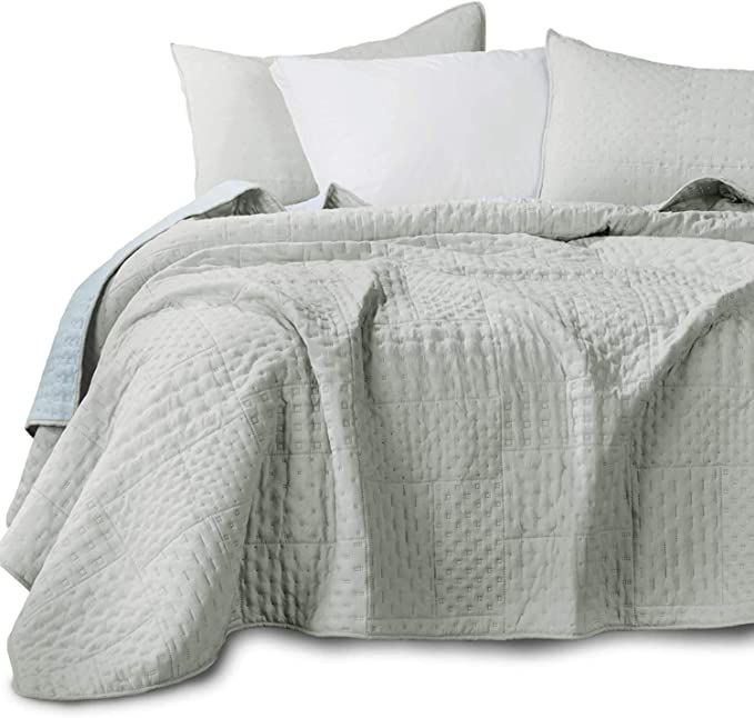 KASENTEX Quilted Coverlet 3-pc Mini Bedding Set - All Season Lightweight Ultra Soft Stone Washed Blanket - Heat-Pressed 2-Tone Reversible Color, King   2 King Shams, Fairest Grey/Sky Blue