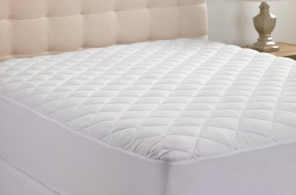 Queens Size Hypoallergenic Quilted Stretch-to-Fit Mattress Pad By Hanna Kay 10 Year Warranty-Clyne Collection