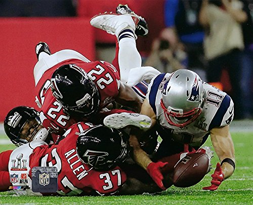 New England Patriots Julian Edelman Makes The Catch Of A Lifetime During Super Bowl LI Trophy. 8x10 Photo Picture. (Catch) mf