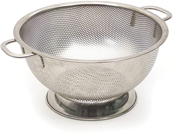 RSVP International Endurance Stainless Steel Precision Pierced Colander, 3-Quart (Punch-3)