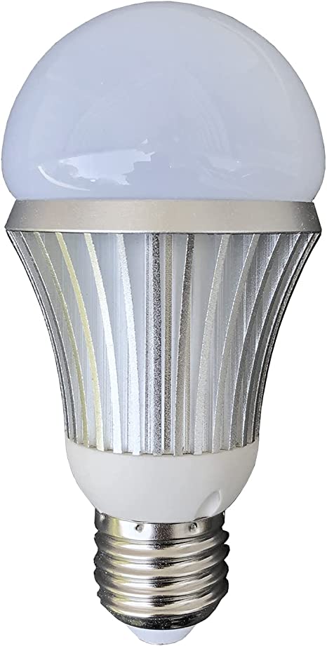 Total Invisible Super Wide 940nM IR Light Bulb Covert Lamp (7 High Power LED illuminators   Light Sensor) 25ft Range, 160 deg, 120VAC