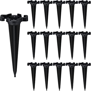 Mudder 30 Pieces Christmas Light Stakes C7 C9 Black Plastic Light Stakes Lawn Pathway Light Stakes for Christmas Holiday, 4.5 Inch