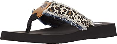 Yellow Box Women's Fayth Flip-Flop