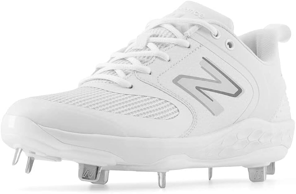 New Balance Women's Fresh Foam Velo V3 Softball Shoe