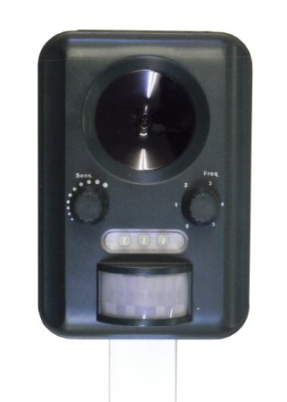 Selections GFA805 Solar Powered Battery Operated Ultrasonic Cat Repeller Batteries Included