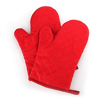 Cotton Oven Mitts,Flame Retardant Quilted Silicone Coating Oven Mitts Heat Resistant Potholder Gloves Microwave Oven Glove for Kitchen BBQ by B.LeekS One Pair (Red)