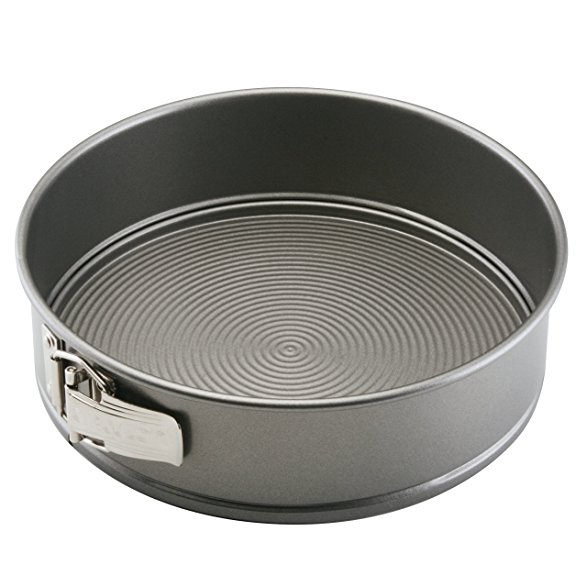 Circulon Nonstick Bakeware 9-Inch Springform Pan