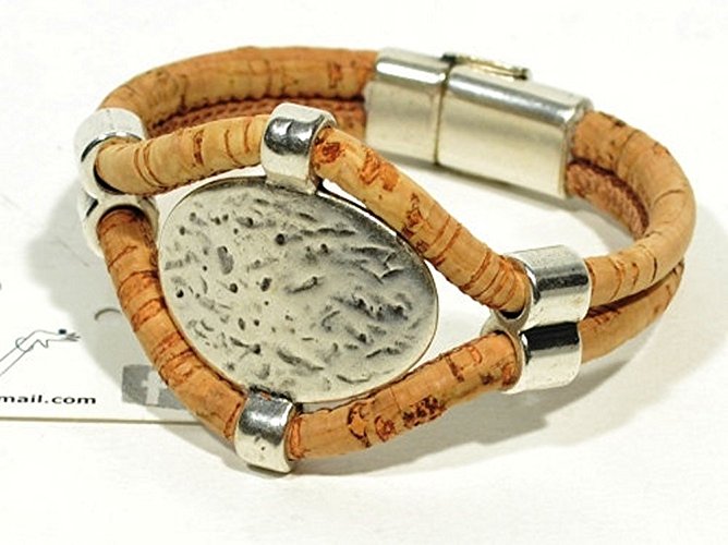 Stunning Cork Bracelet with Zamak, bracelet in cork, Cork bracelet, woman bracelet, gift for her, by Cozy Detailz, FREE SHIPPING
