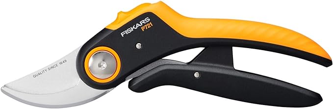 Fiskars Bypass Garden Pruners, Plus PowerLever, P721, for Fresh Branches and Twigs, Non-Stick Coated, Stainless Steel Blades, Length: 21 cm, Black/Orange, 1057170