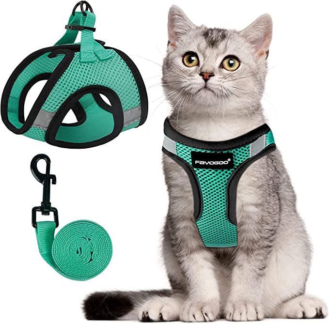 Cat Harness and Leash Set for Walking Escape Proof, Kitten Harness and Leash Adjustable,Small Large Cat Walking Harness and Leash,Lightweight Soft Vest Harness and Leash(Medium,Green)